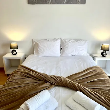 Дом отдыха Fantastic 3 Bedroom - Peniche - Mer&surf